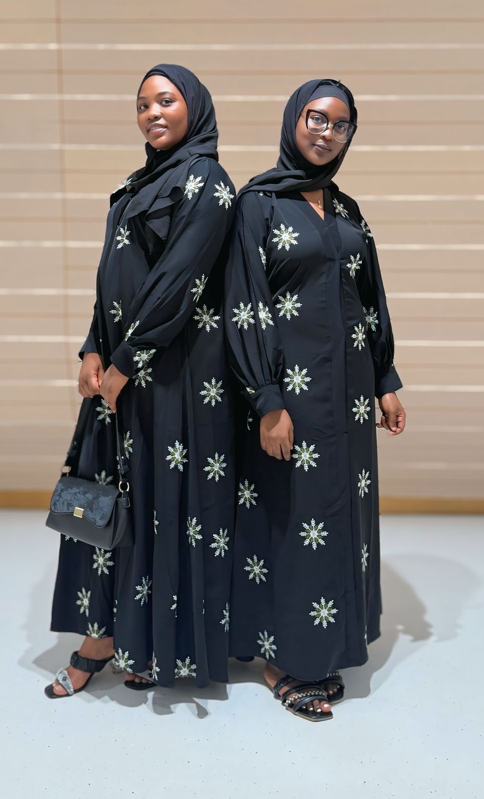 Abaya de luxe brodée style Ambrella