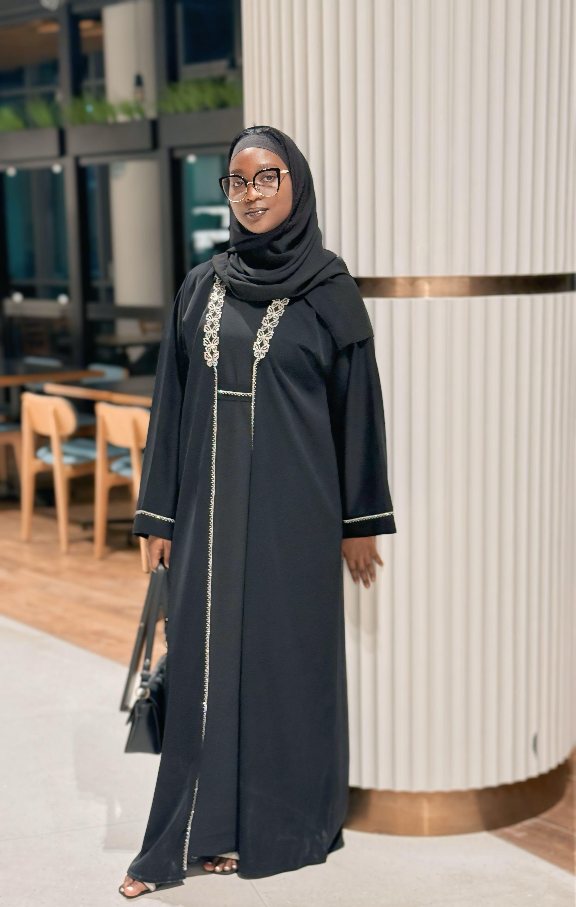 Abaya Kimono Élégante – Crêpe Haut de Gamme – Ashabi MOKO
