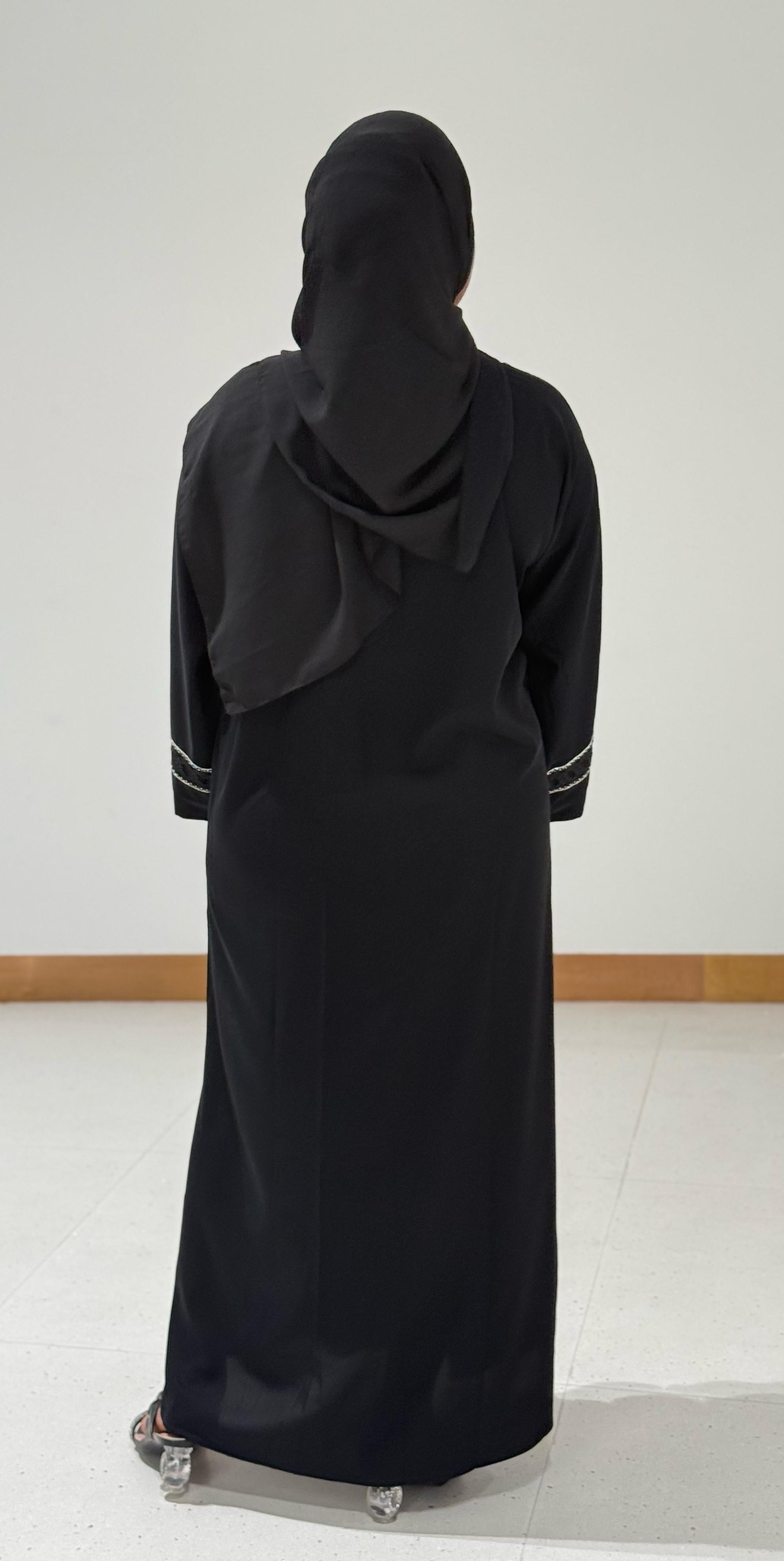 Abaya Fluide Classique – Nidha Doux – Ashabi MOKO
